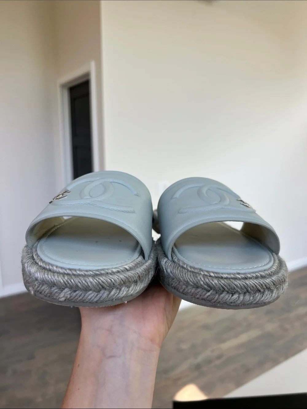CHANEL light blue leather open toe flat CC sandals espadrilles braided jute 40C